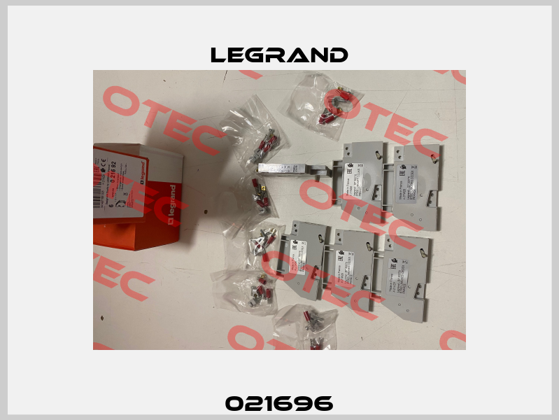 021696 Legrand