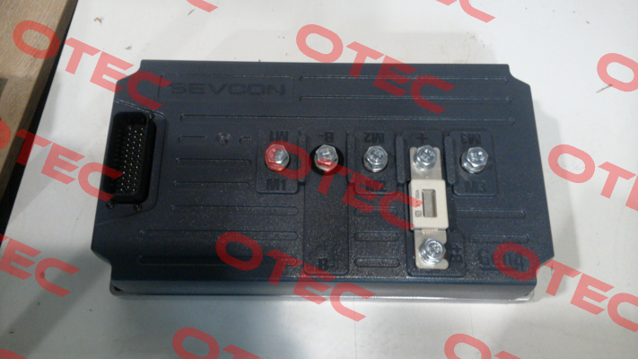 634A46203  ( 650A /36-48V ) Sevcon